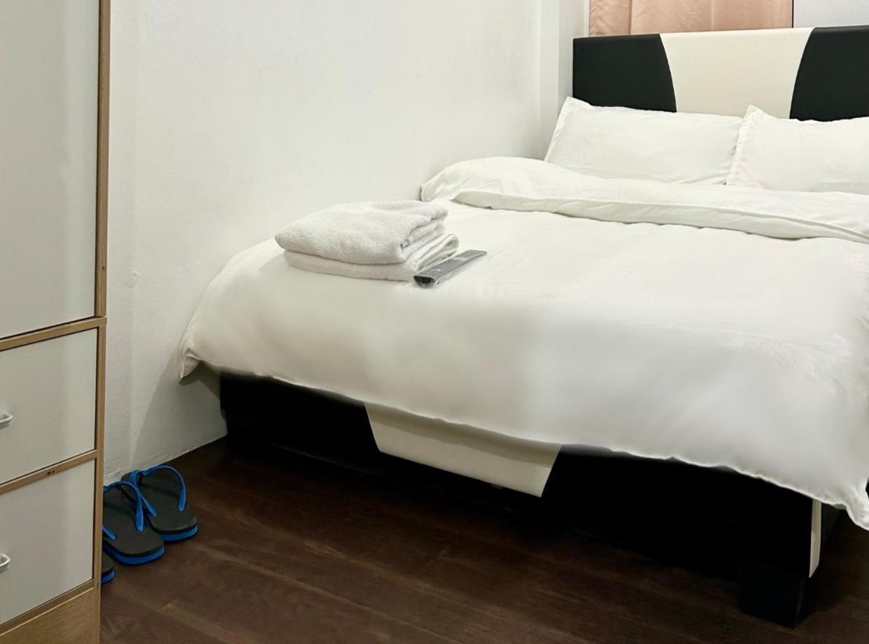 Private Room With Ac And Fan At Ekg Manila House Rental Eksteriør bilde